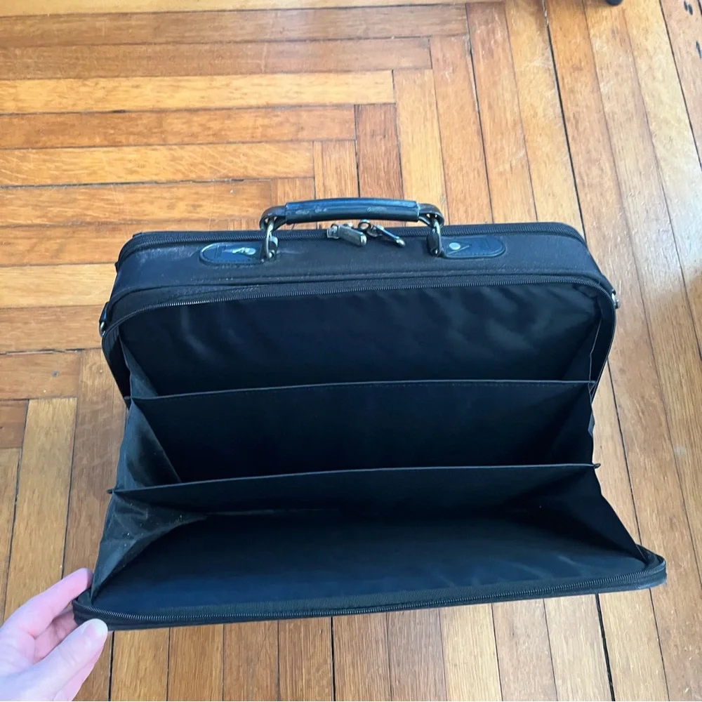Vintage Targus Air Laptop Briefcase 15